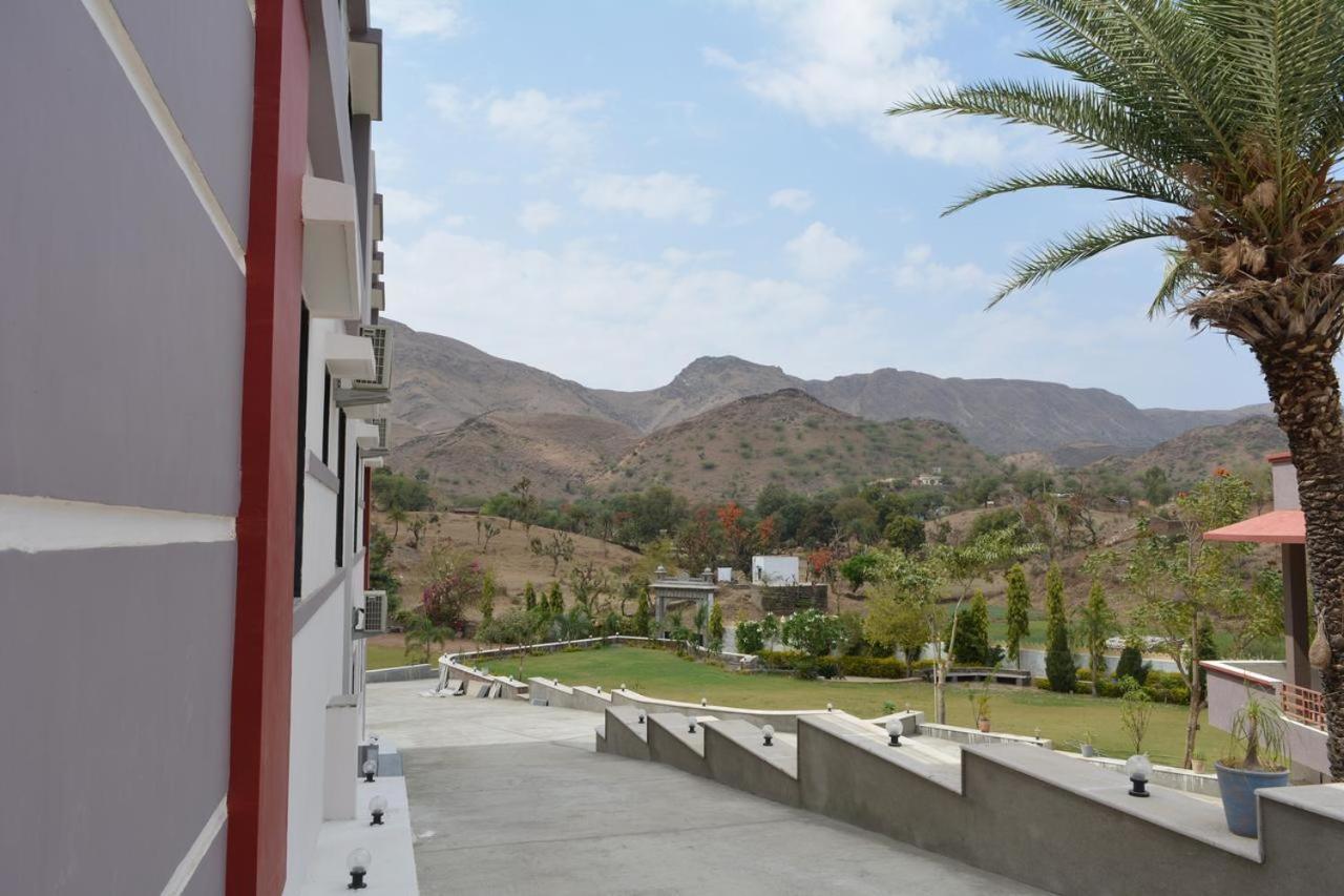 Meera Valley Resort By Nexottel Udaipur Exterior foto